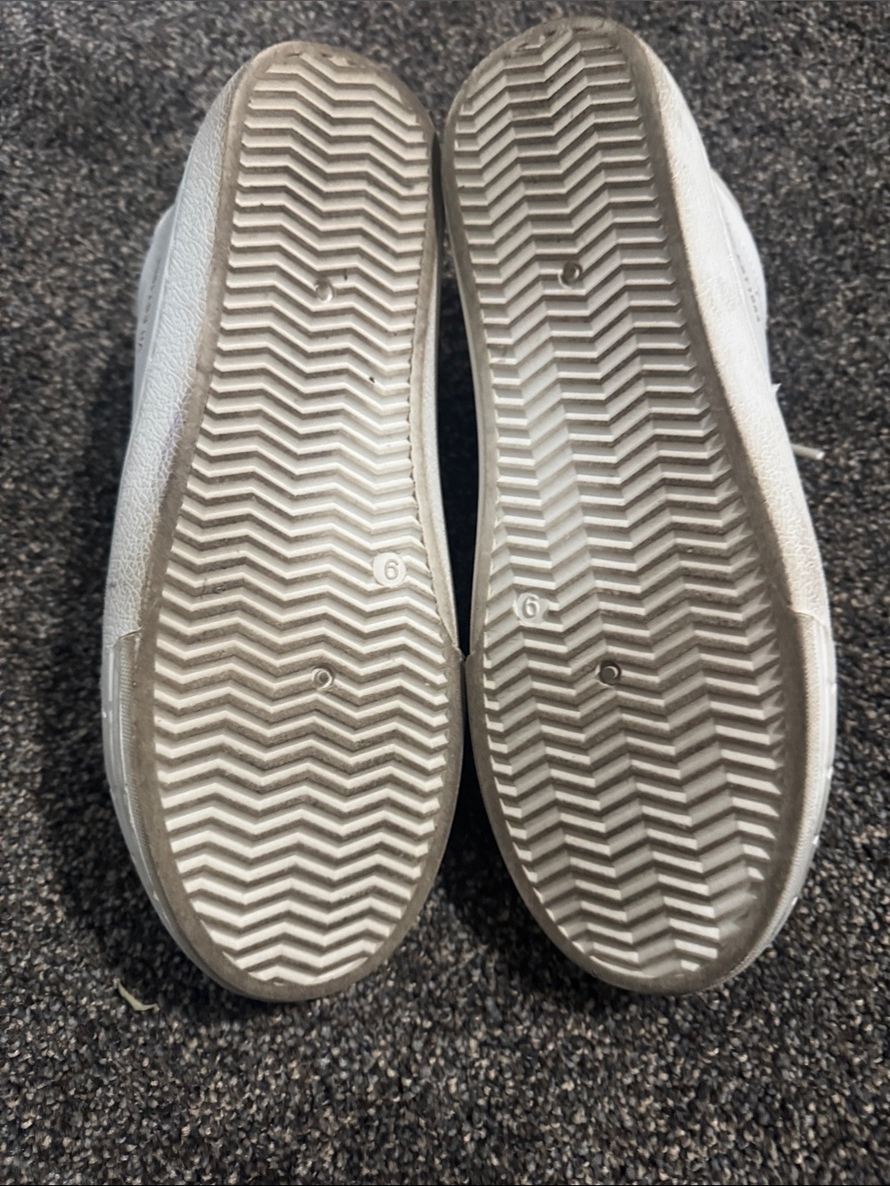 Vintage Havana White Sneakers with Taupe Toe and Metallic Gold Star - Picture 4 of 4